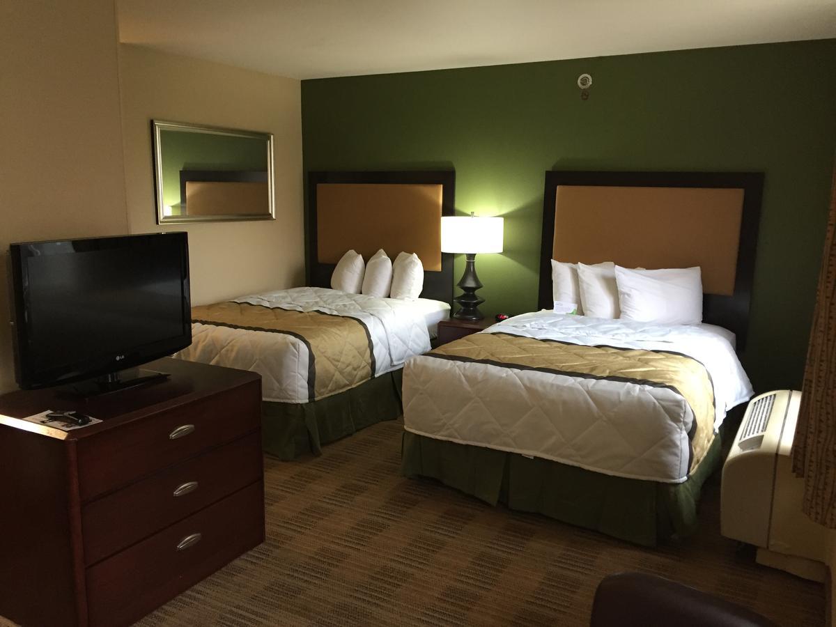 Extended Stay America Suites - Tampa - Airport - N Westshore Blvd Exterior photo
